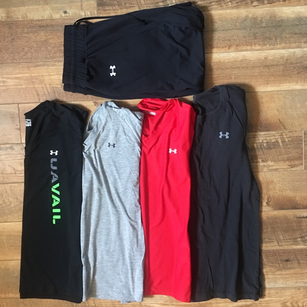 Lot of womens Under Armour Large/Medium